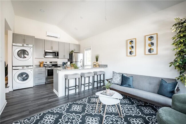 Foto del edificio - 1353 Finley St NE
