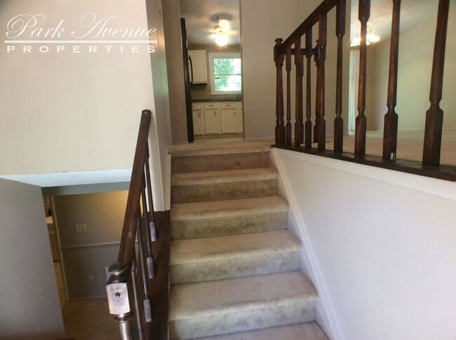 Building Photo - 8115 Bald Ridge Dr