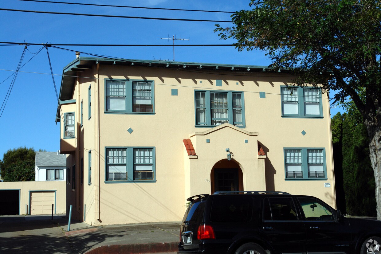 Building Photo - 115 Arundel Rd