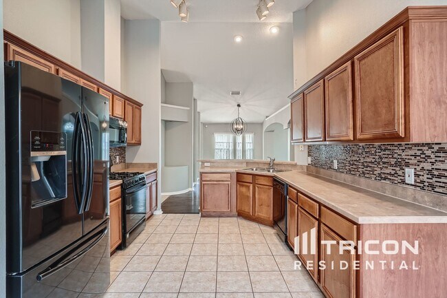 Foto del edificio - 7025 Colony Pointe Dr