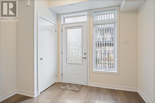 Building Photo - 60 Orchid Pl Dr