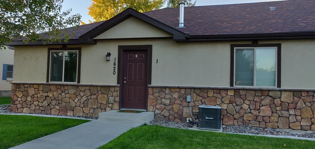 1620 20th St, Heyburn, ID 83336 Townhome Rentals in Heyburn ID