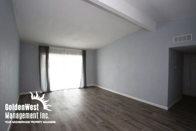 Building Photo - 1212 N Jones Blvd