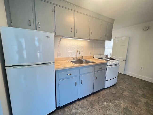 Photo - 14 Boynton St Apartment