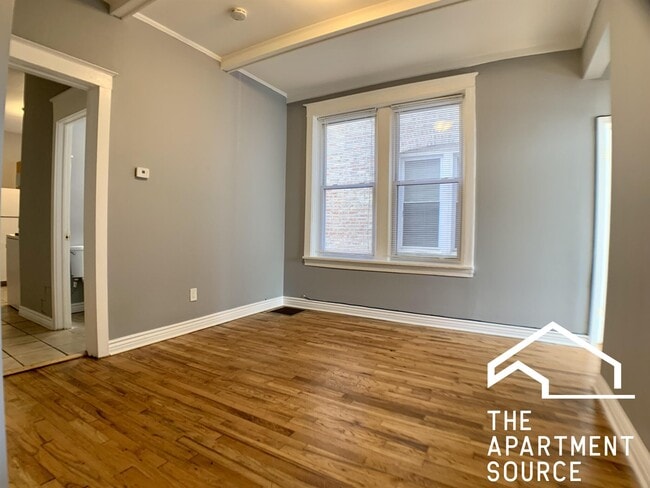 Photo - 4056 W Hirsch St Apartment