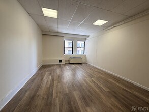 Building Photo - 62 Boylston St