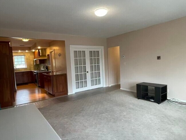 Foto del edificio - 30 Lake Shore Ct