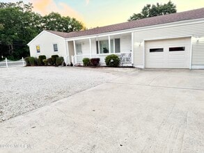 Building Photo - 104 Nautilus Dr