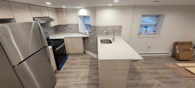Foto del edificio - 4037 N Long Ave