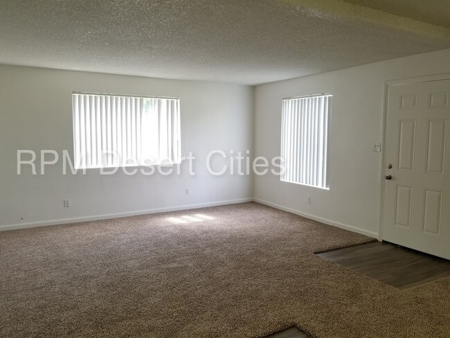 Building Photo - A Great Old Town La Quinta Unit