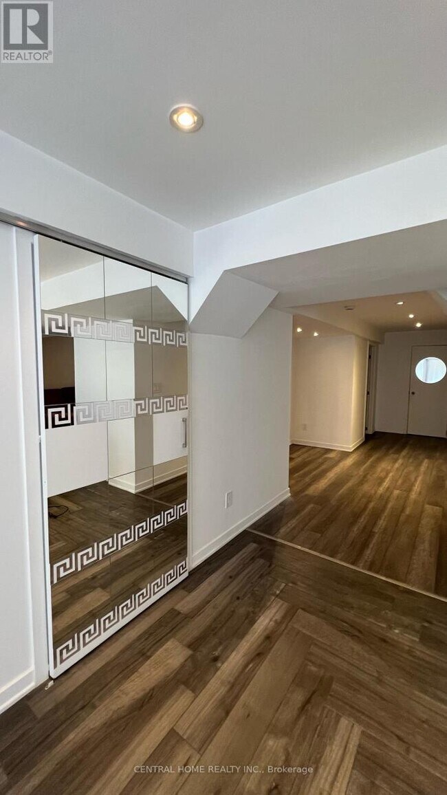 Building Photo - 147 Jefferson Forest Dr