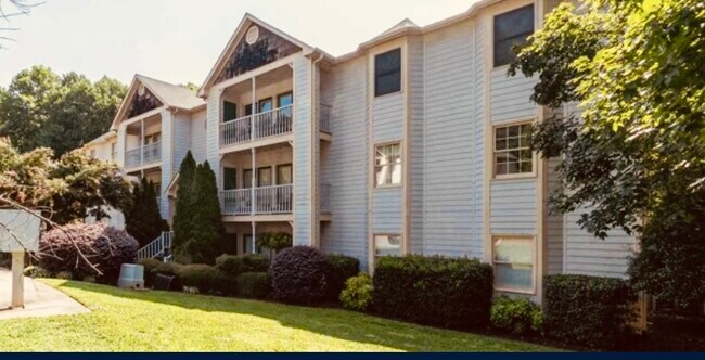 Building Photo - 2011 Quaker Lndg