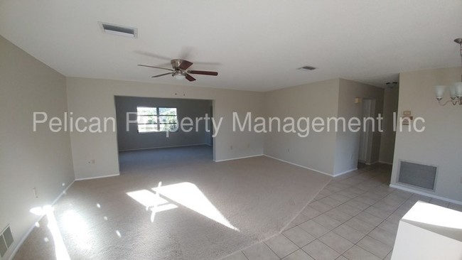 Building Photo - Englewood Isles - updated home