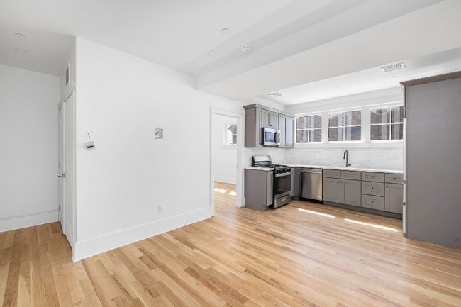 Photo - 293 Governor St Apartment