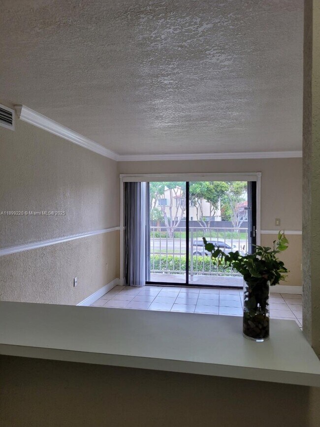 Foto del edificio - 15630 SW 80th St