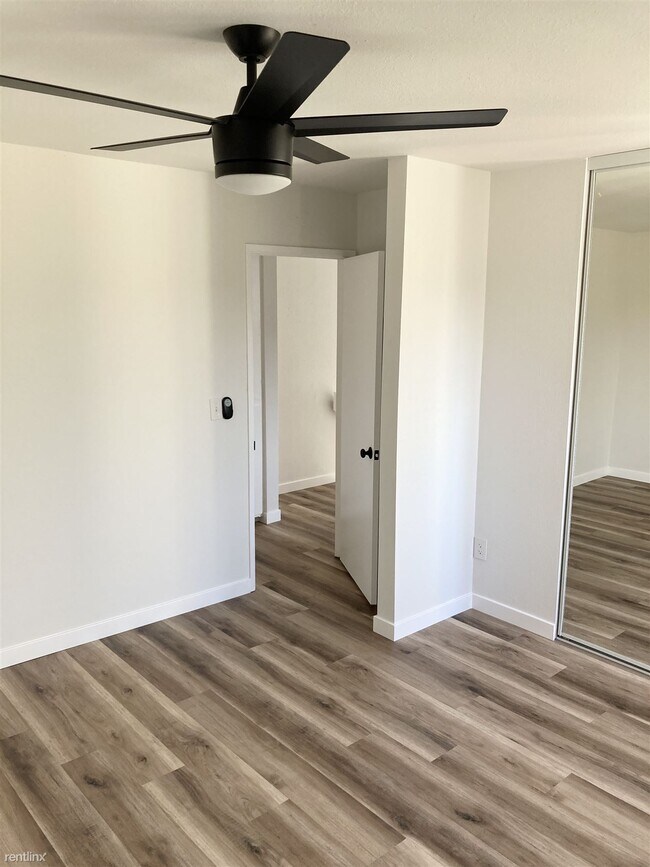 Building Photo - 2 br, 1.5 bath Townhome - 4472 Copeland Ave