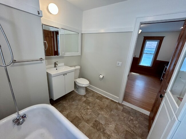 Foto del edificio - 3011 N Pierce St