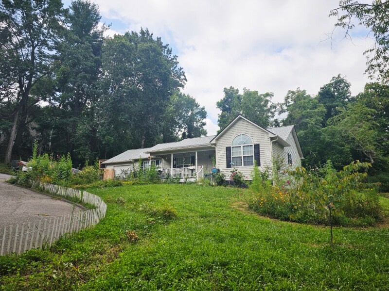 Foto principal - 115 Wilde Brook Dr