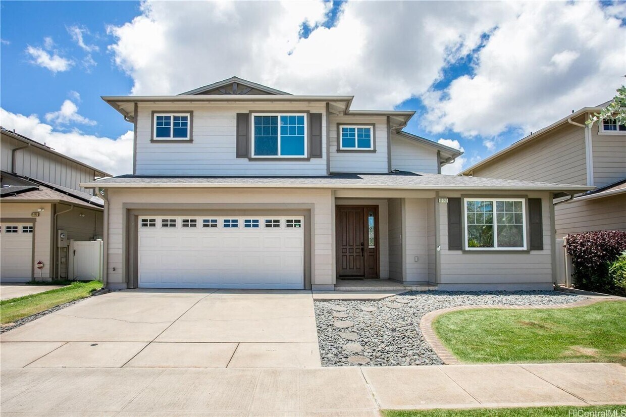 Beautiful 4-Bedroom, 3-Bath Former Model H... - Beautiful 4-Bedroom, 3-Bath Former Model H...
