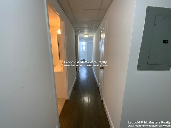 Foto del edificio - 98 Queensberry St