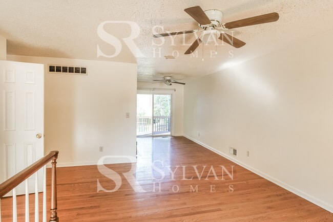 Building Photo - Carve Out a Great Life Here!