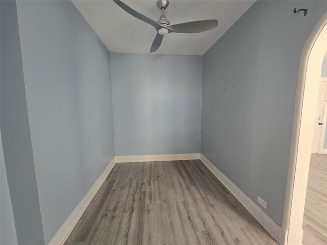 Building Photo - 725 Broadway Avenue J