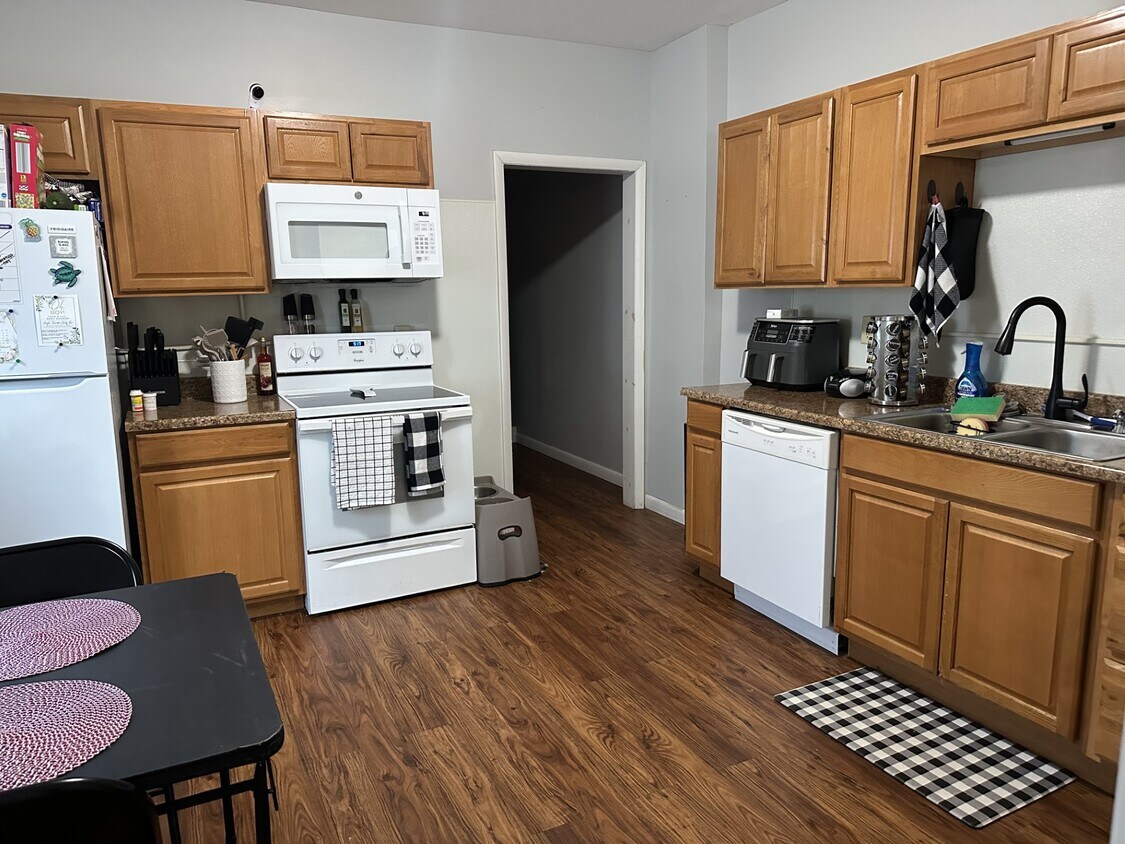 Foto principal - 15 LLC-65 Sailly Avenue