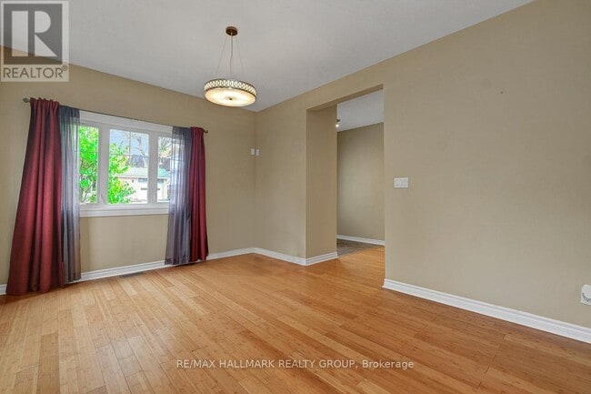 Building Photo - 2194 Niagara Dr