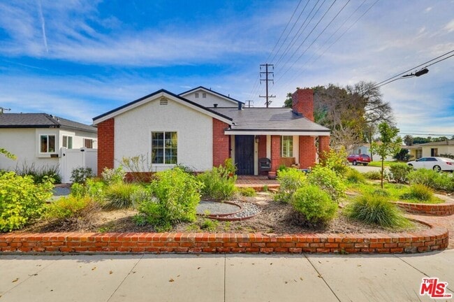 Foto del edificio - 2200 Easy Ave