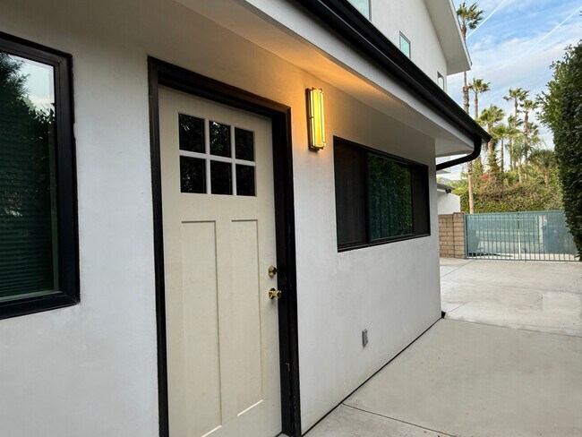 Foto del edificio - 22540 Itasca St