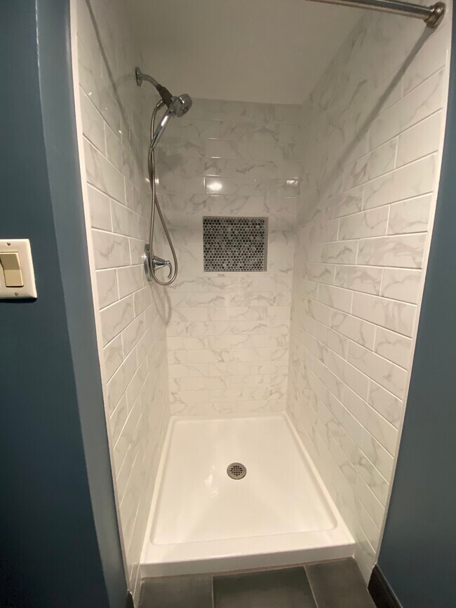 Foto del edificio - 917 Vose Dr