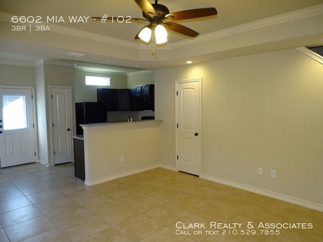 Building Photo - 6602 Mia Way #102, San Antonio, TX. 78233