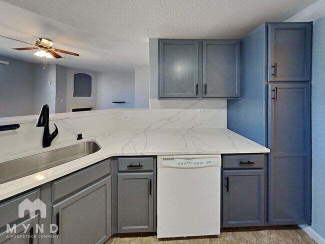 Foto del edificio - 5723 N Gibralter Way