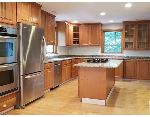 Primary Photo - 15 Dewey Ave