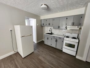 Building Photo - 33 Dobbin St