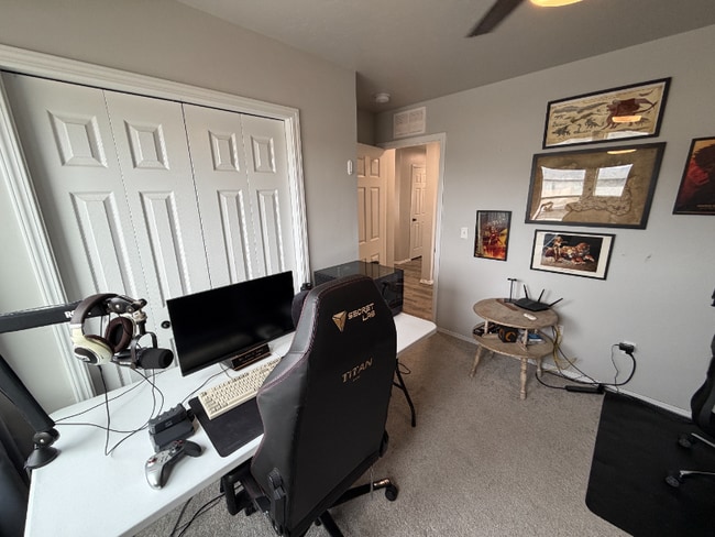 Foto del edificio - 1840 SW Sparrow Pl