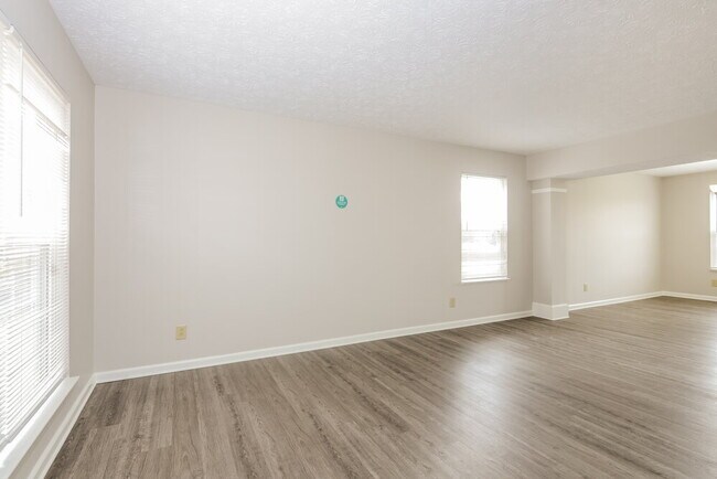 Foto del edificio - 8124 Painted Pony Dr