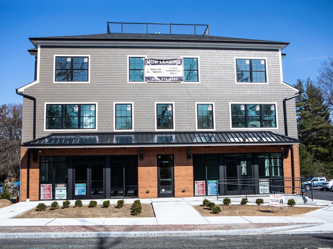 887 Federal Rd Unit 1, Brookfield, CT 06804 Condo for Rent in