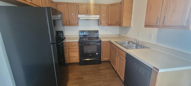 Foto del edificio - 2562 Danielle Ln