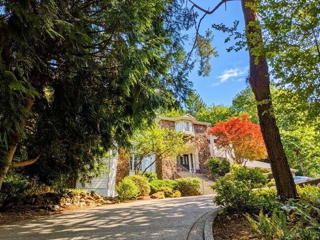 Foto del edificio - 18132 Westview Dr