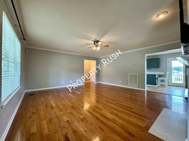 Building Photo - 53 Spring Wind Cir