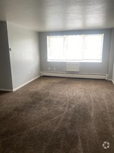 Building Photo - 30 Gillett St