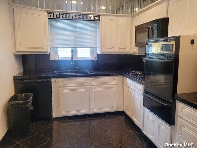 Building Photo - 243-33 72nd Ave