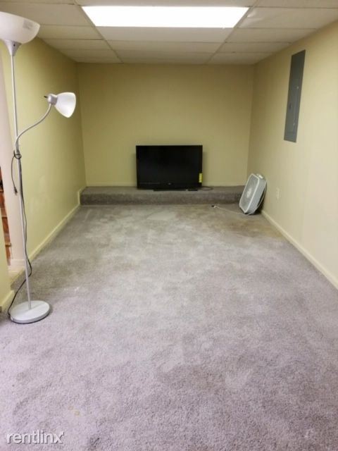 Foto del edificio - 20 Loop Rd