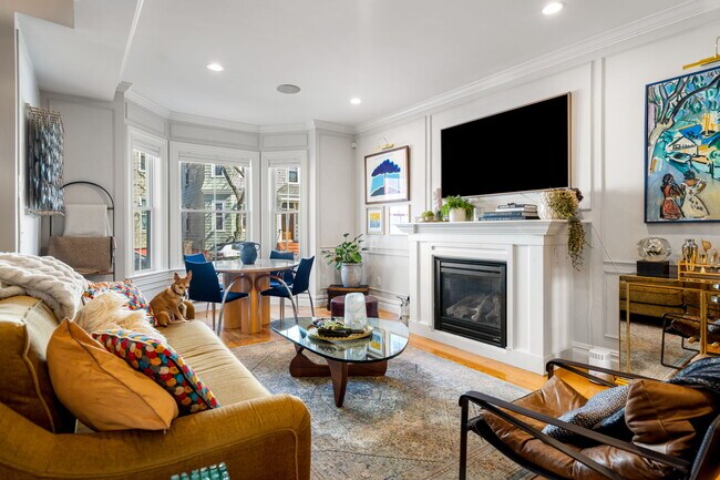 Foto del edificio - 687 E 6th St