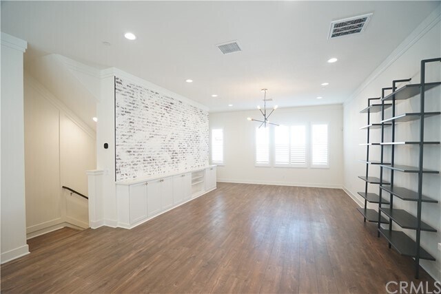 Building Photo - 15902 Ellington Way