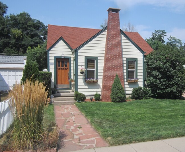 Building Photo - 7605 Robinson Way