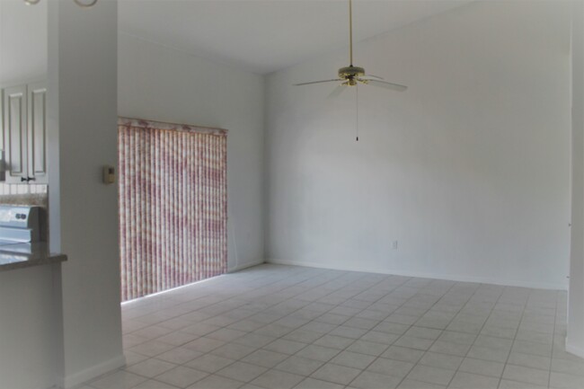 Foto del edificio - 6407 SW 132nd Ct Cir