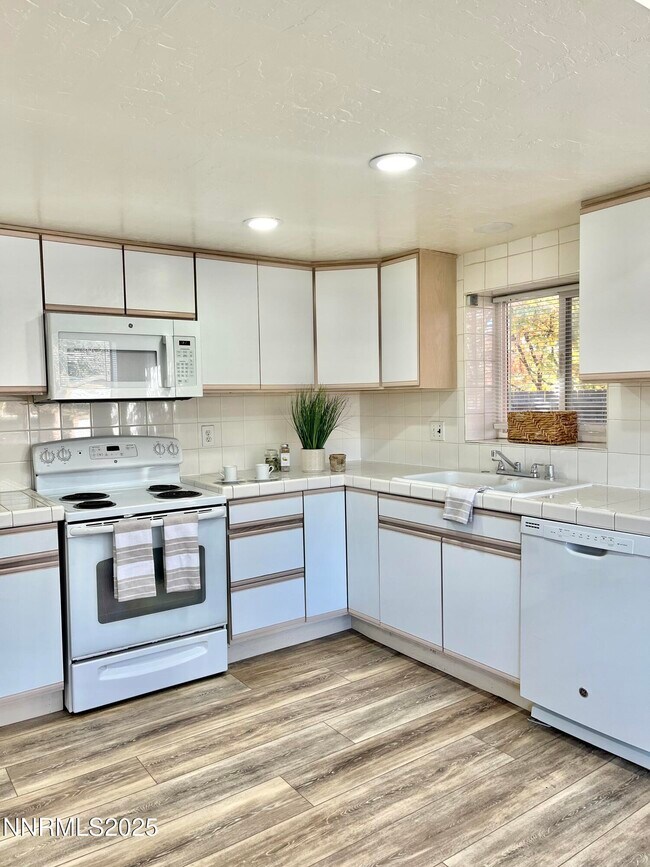 Foto del edificio - 506 E Taylor St