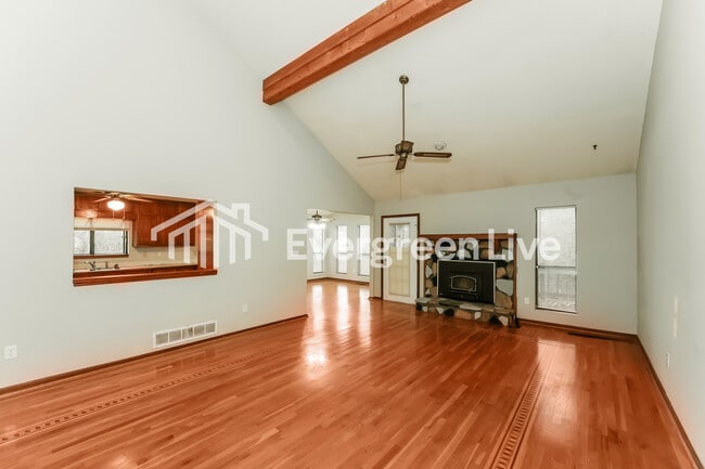 Building Photo - 2624 New Haven Dr